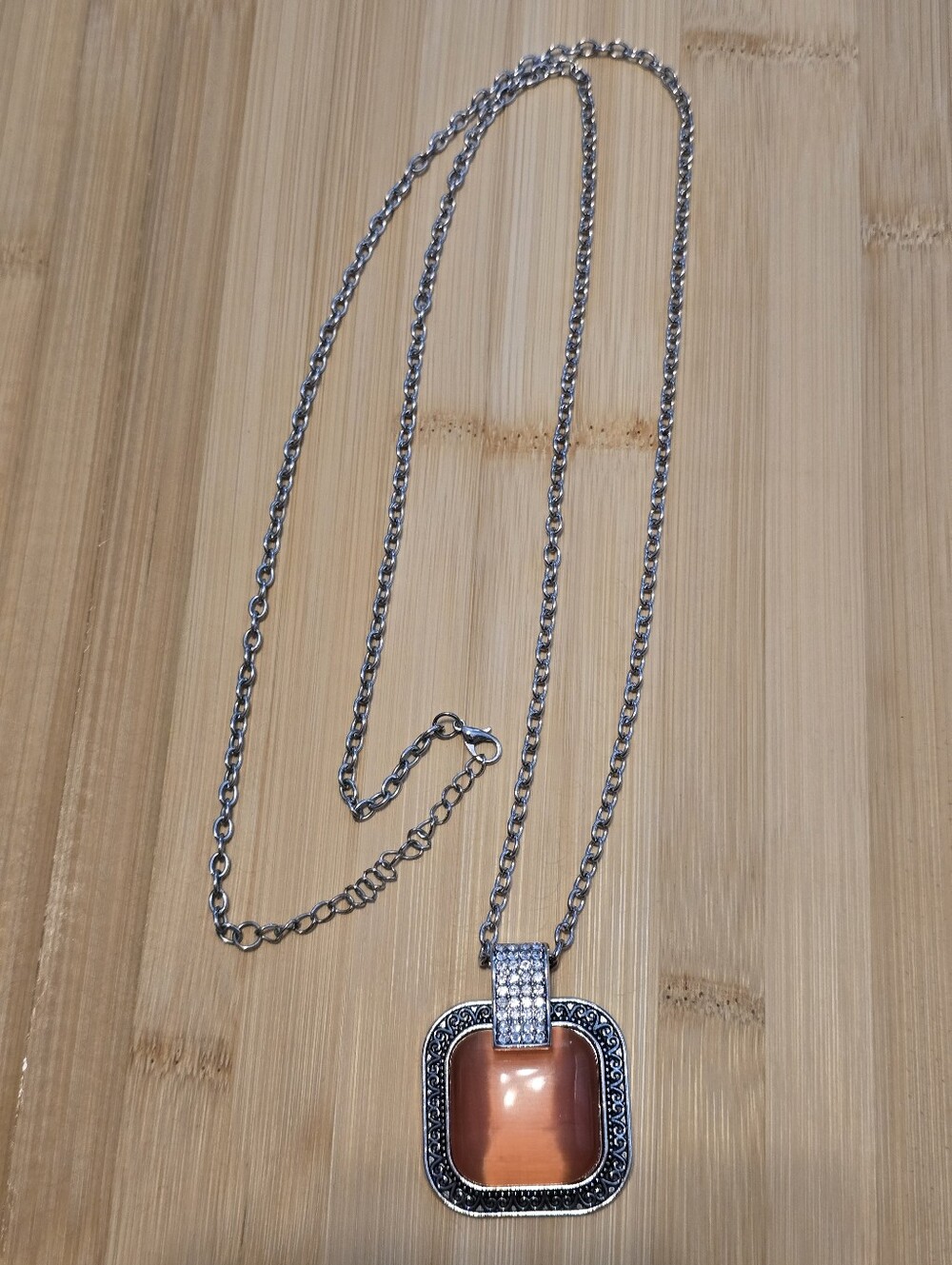 🌟 Chic Bronze & Pavé Rhinestone Statement Pendant Necklace
